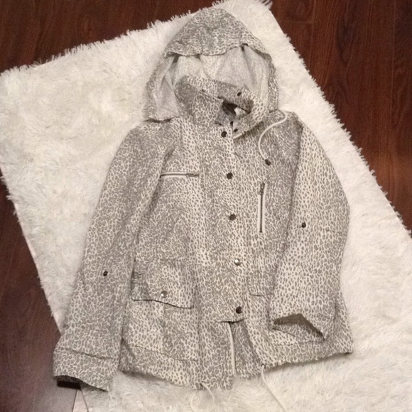 Joie Lightweight Jacket Barker A | Leopard Print - Picture 8 of 8